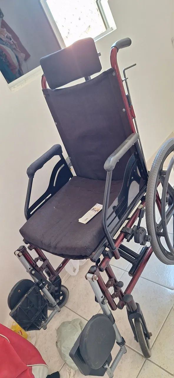 Cadeira de Roda - Foto 4