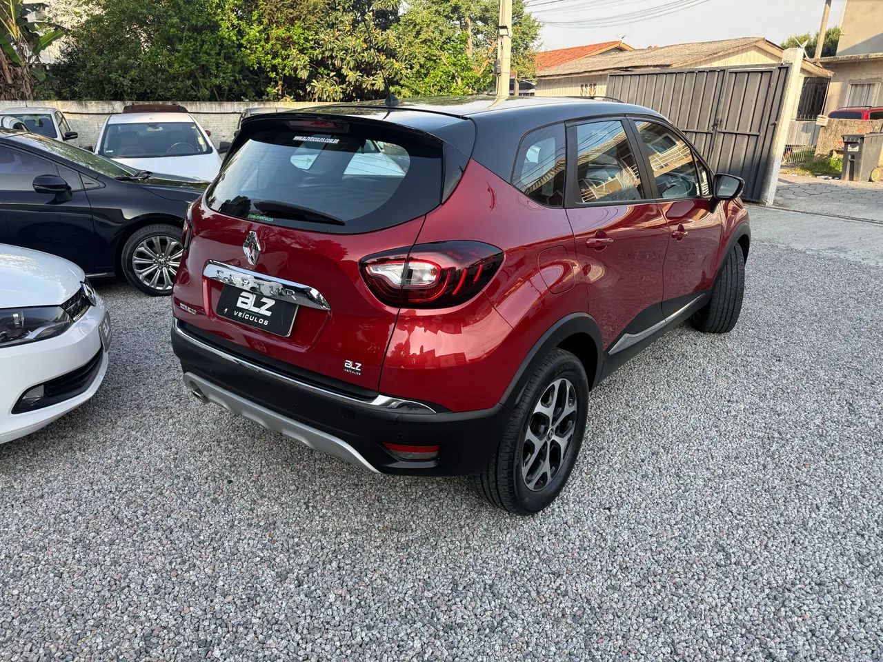 Renault Captur Intense 2.0 16V Flex 5P Aut. 2018 - Foto 2