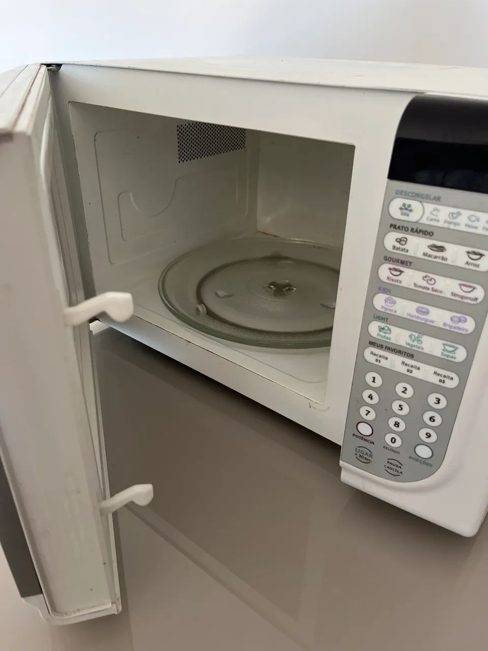Microondas Electrolux 31L - 220V - Foto 2