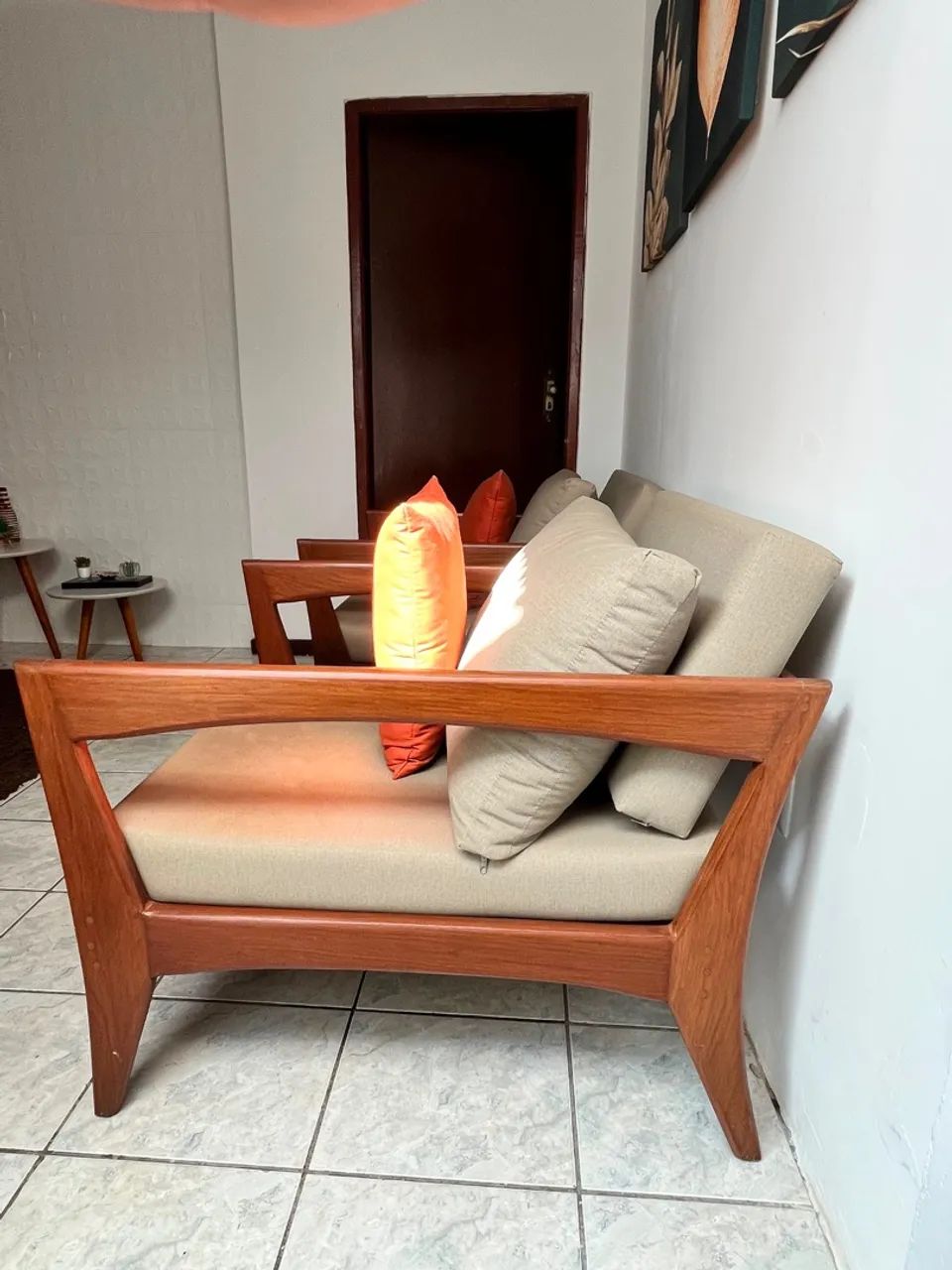 SOFÁ DE ALTO PADRÃO ASSINADO  - Foto 2