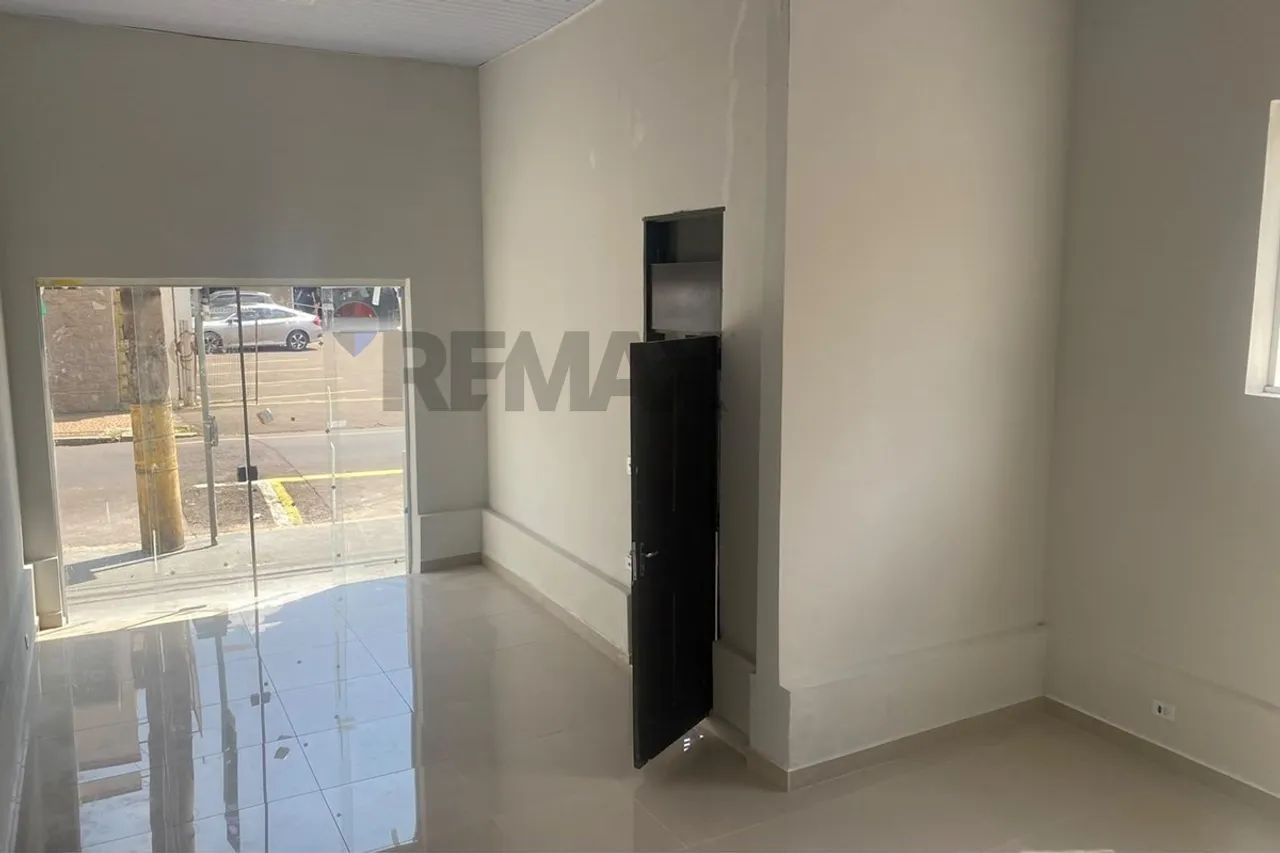 Locação - Casa Comercial - Recepção 4 Salas/dormitórios sem 1 Suíte - Centro - PIRACICABA  - Foto 4