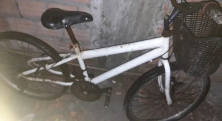 Bicicleta Aro 24 Com Macha. Retirada de Peças. - Foto 2