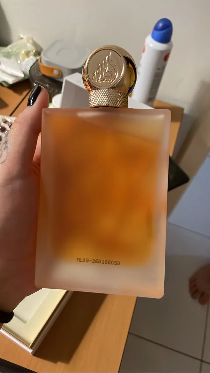 Perfume Árabe Lattafa Tharwah Gold Original - Foto 5