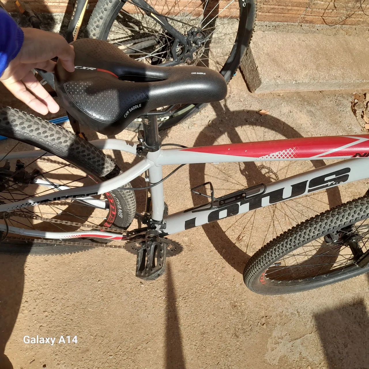Vende-se duas baike aro 29  - Foto 4