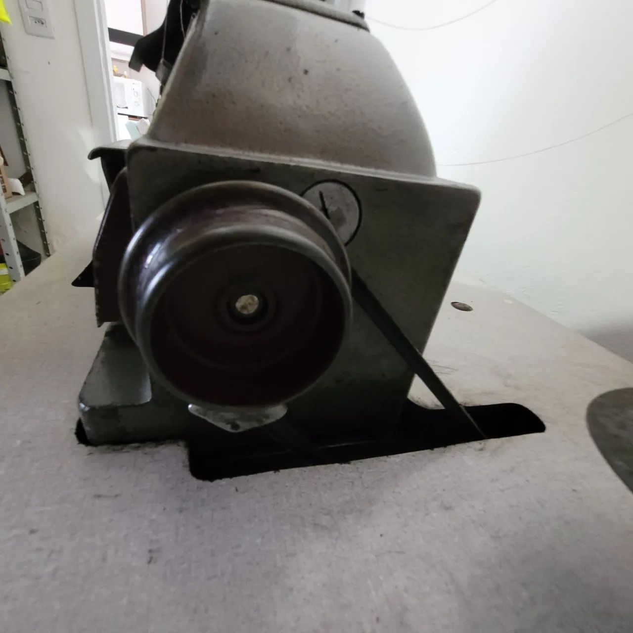 Máquina de costura overlock juki industrial (mesa + máquina) - Foto 3