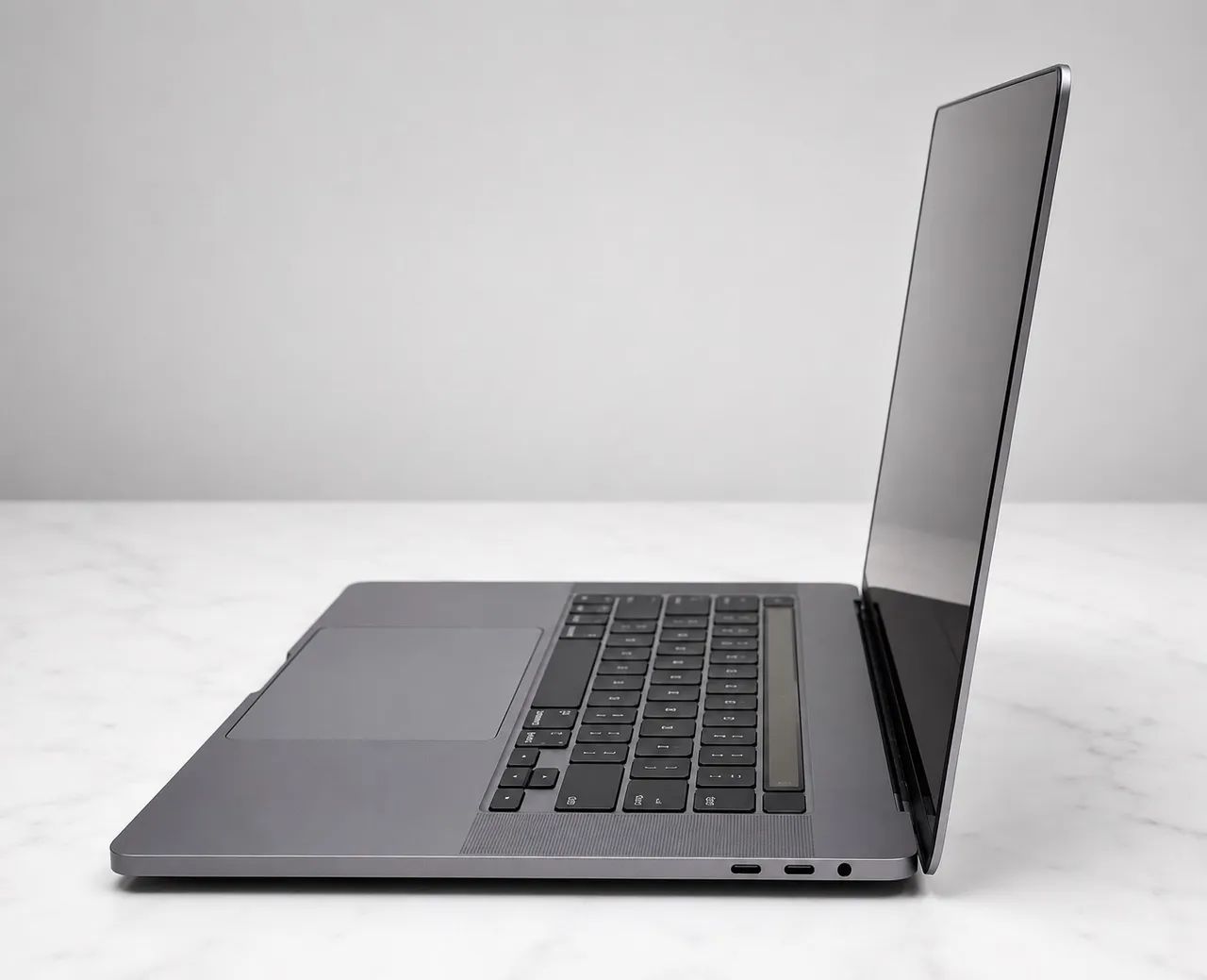 Apple MacBook Pro 16? Retina A2141 | Intel Core i9 32GB RAM 1TB