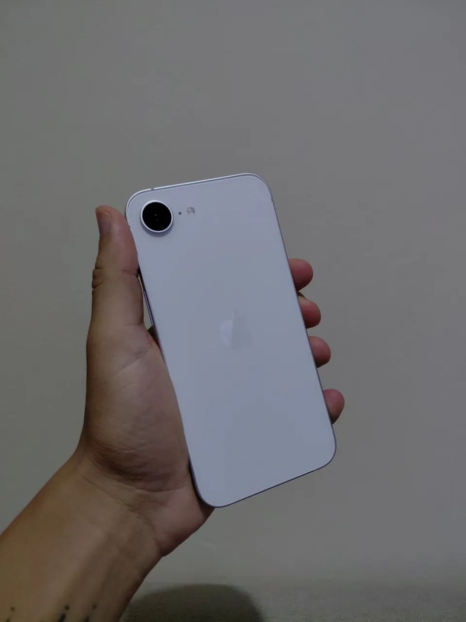 iPhone 16e - 128gb (garantia até julho/2027) - Foto 2