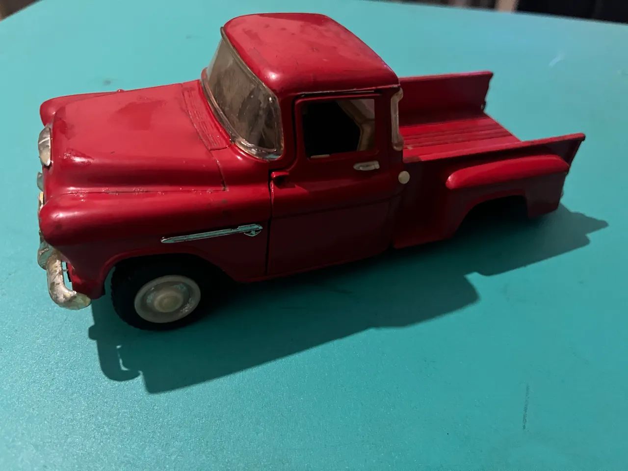 miniatura é uma Chevrolet Stepside Pickup 1955