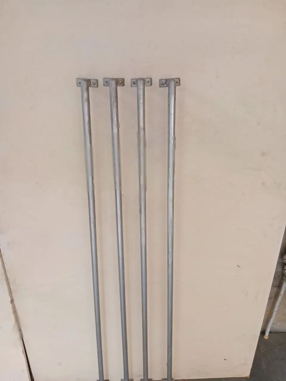 Suporte de parede de ferro 4 peças 1.20  - Foto 4