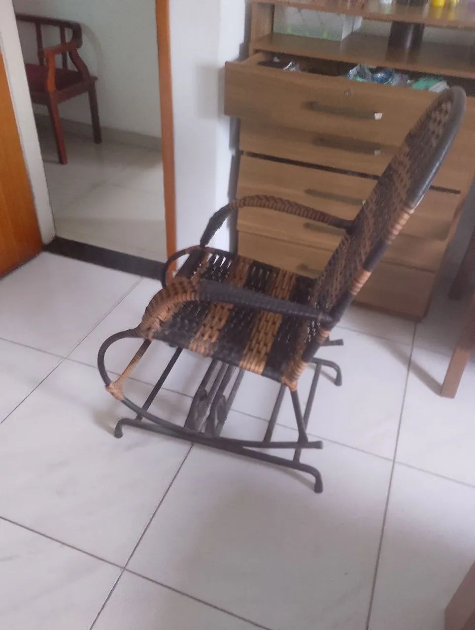 Cadeira de balanço  - Foto 2