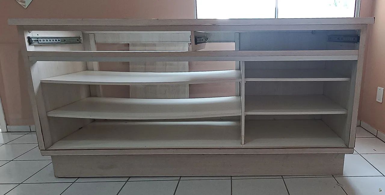Balcão/Expositor Multiuso em MDF com 2 Portas de Correr - Foto 4