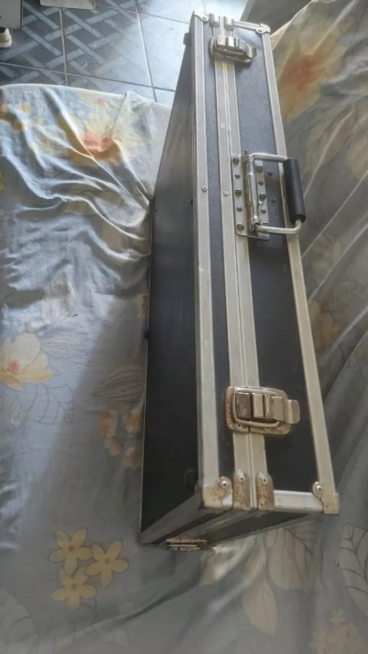 Hard Case em ótimo estado - Foto 3