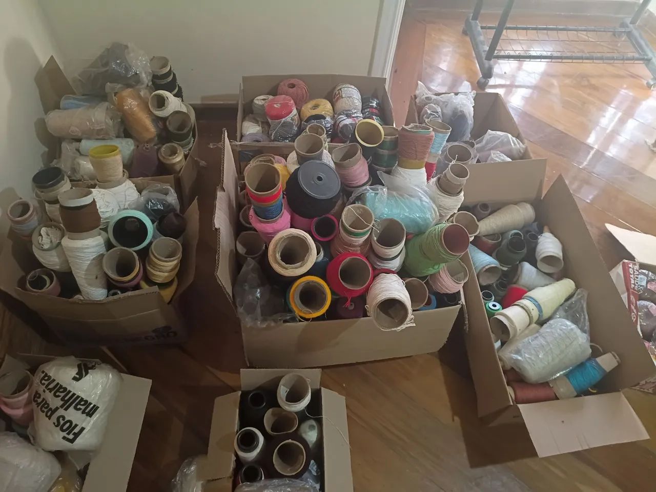 Lote de Linhas de Costuras  - Foto 4