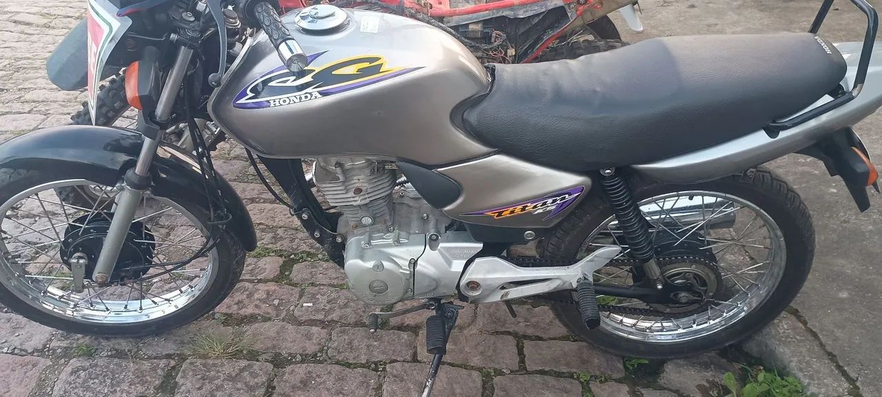 Titan 125 2000 - Foto 2