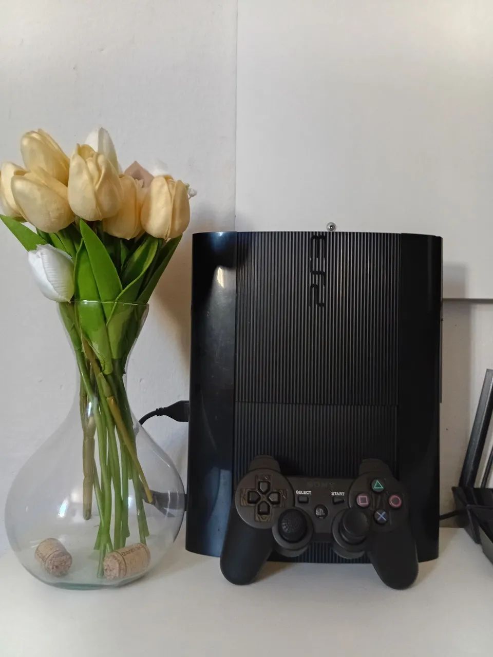 PlayStation 3 Super Slim - 465GB - Desbloqueado 