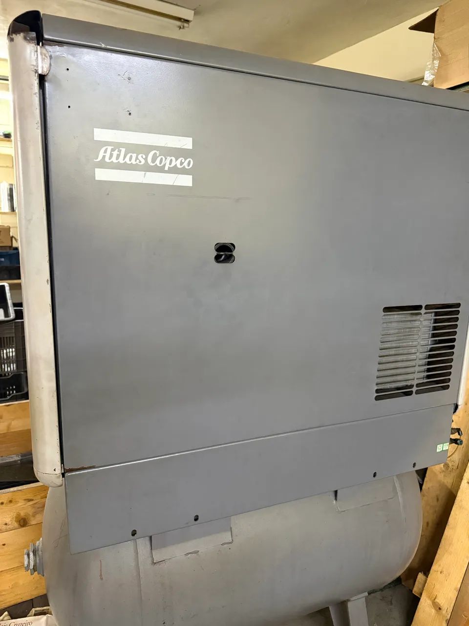Compressor parafuso Atlascopco 15HP - Foto 2