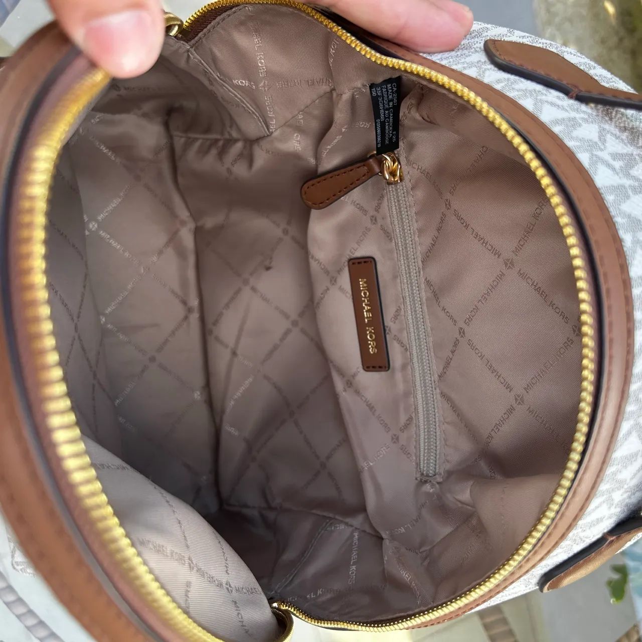 Mochila Michael Kors Sheila  - Foto 3