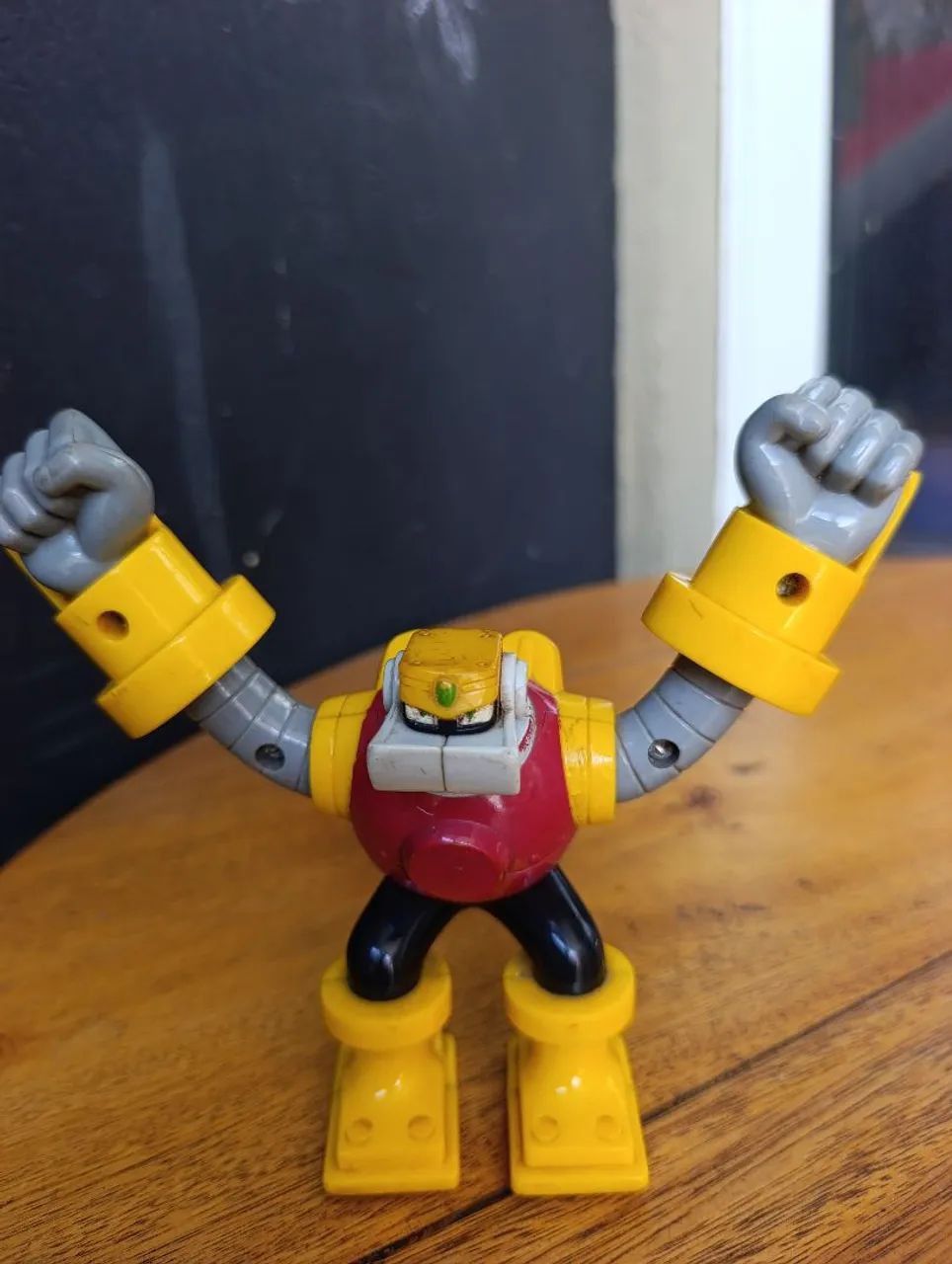 GUTS MAN MEGAMAN MCDONALD'S 2006  - Foto 4