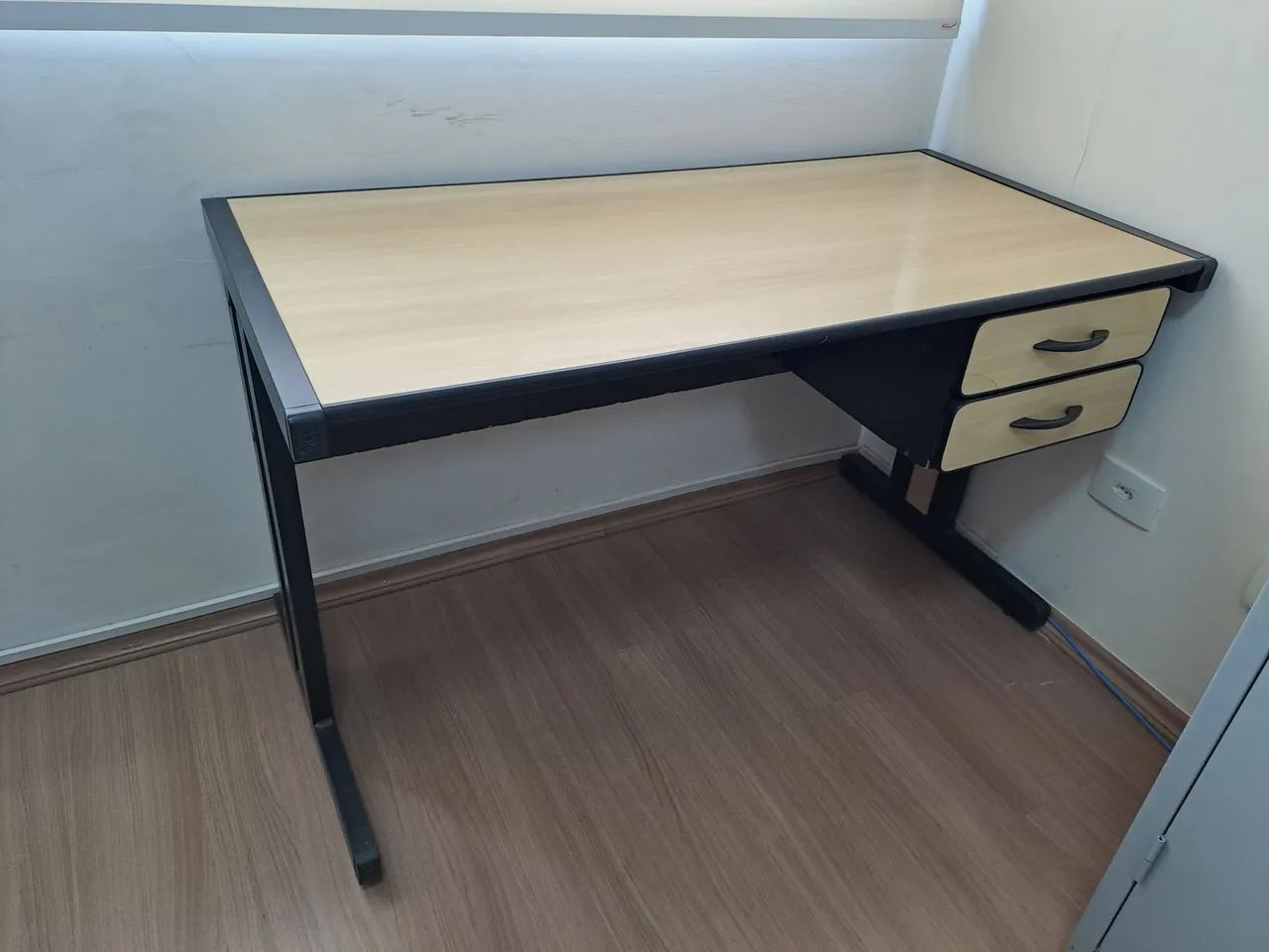 MESA ESCRITÓRIO 
