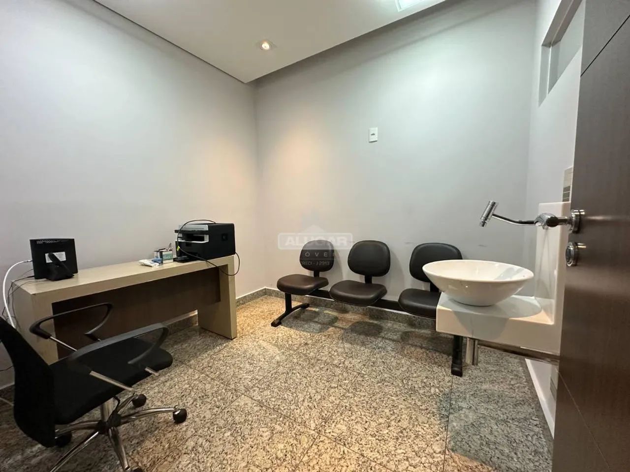 Sala comercial 401 Sul