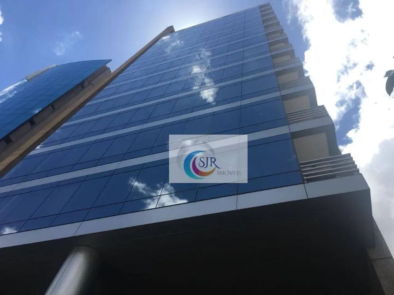 Laje comercial com área útil de 311,00m² com 10 vagas de garagem - Foto 2