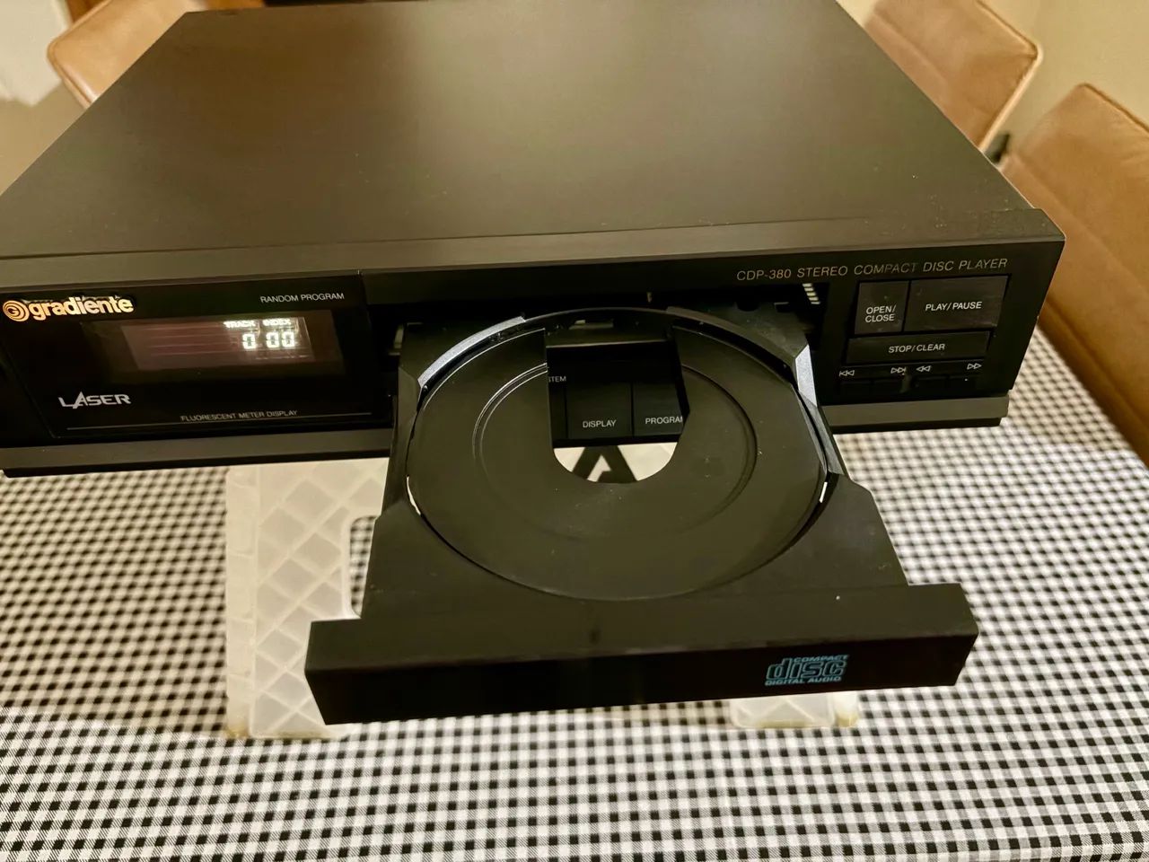CD Player Gradiente CDP-380 - Foto 4