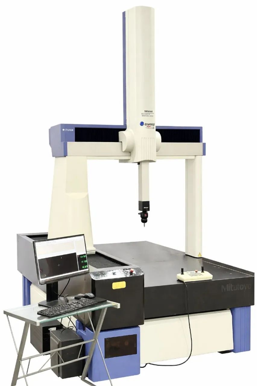 Tridimensional Mitutoyo Beyond-Crysta 9168 CNC - Foto 2