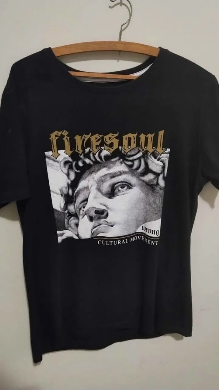 Camiseta preta (p) Marca BOMBER