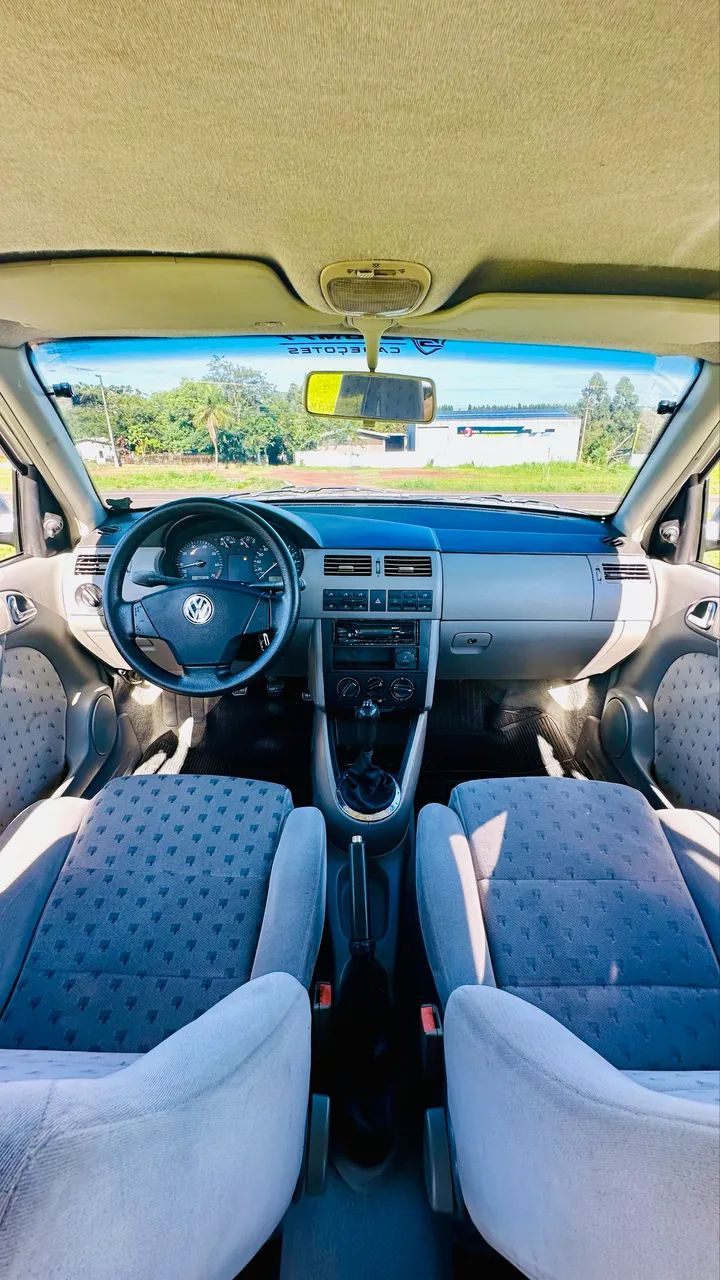 Volkswagen Gol Geração III 2.0 MI 8V Gasolina Mec. 4P 2001