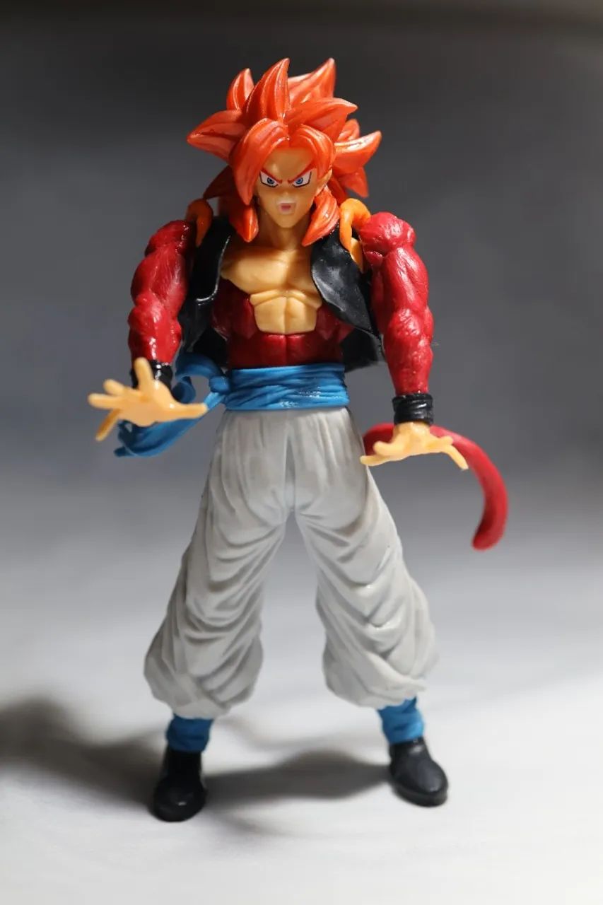 Goku - Boneco colecionavel