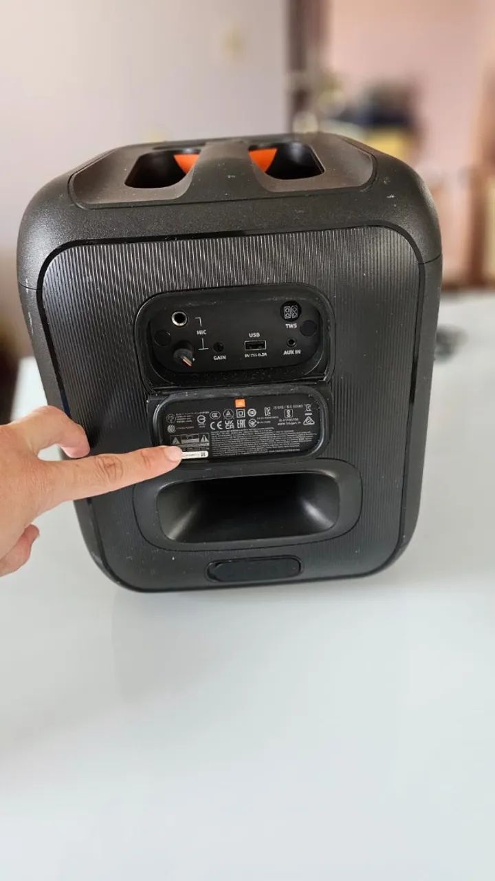 Caixa de Som Bluetooth JBL PartyBox Encore Essential 100W - Foto 2