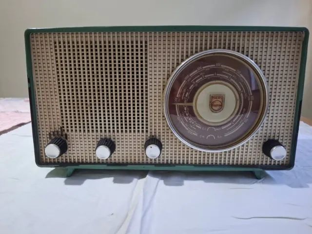 Rádio Valvulado Philips B2R 76U