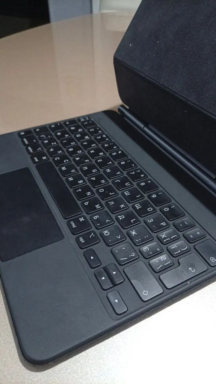 iPad Pro 11 M2 (4ª Ger) 256GB Impecável + Magic Keyboard Original + Apple Pencil - Foto 4