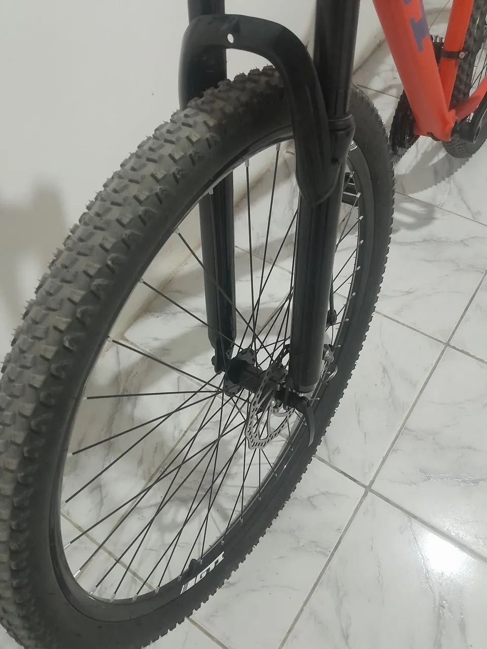 Bicicleta nova com uma semana de comprada pra vender logo  - Foto 3