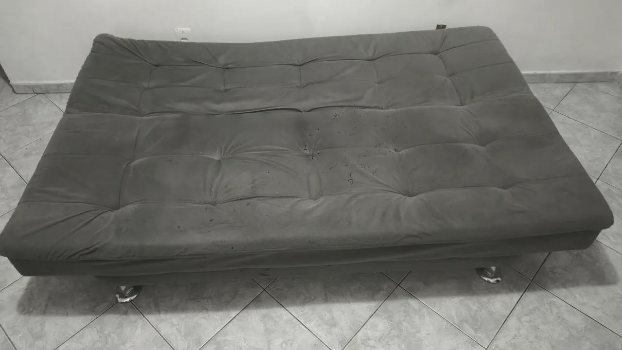 Sofá cama cinza reclinável de suede417563148645181441