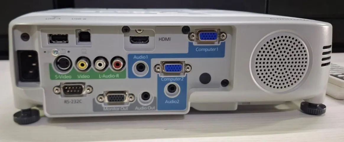 Projetor EPSON PowerLite S27 H694A Profissional - Foto 2