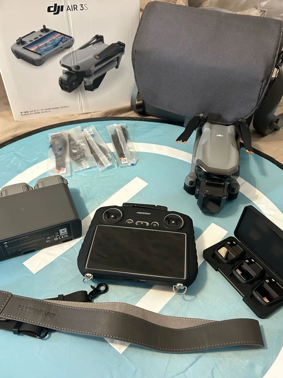 DJI AIR 3s  FLY MORE RC2 - Foto 2