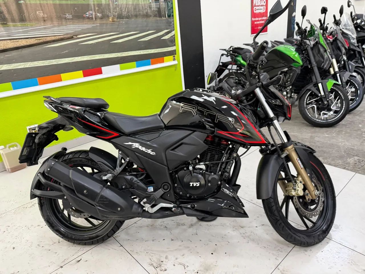 DAFRA APACHE RTR 200