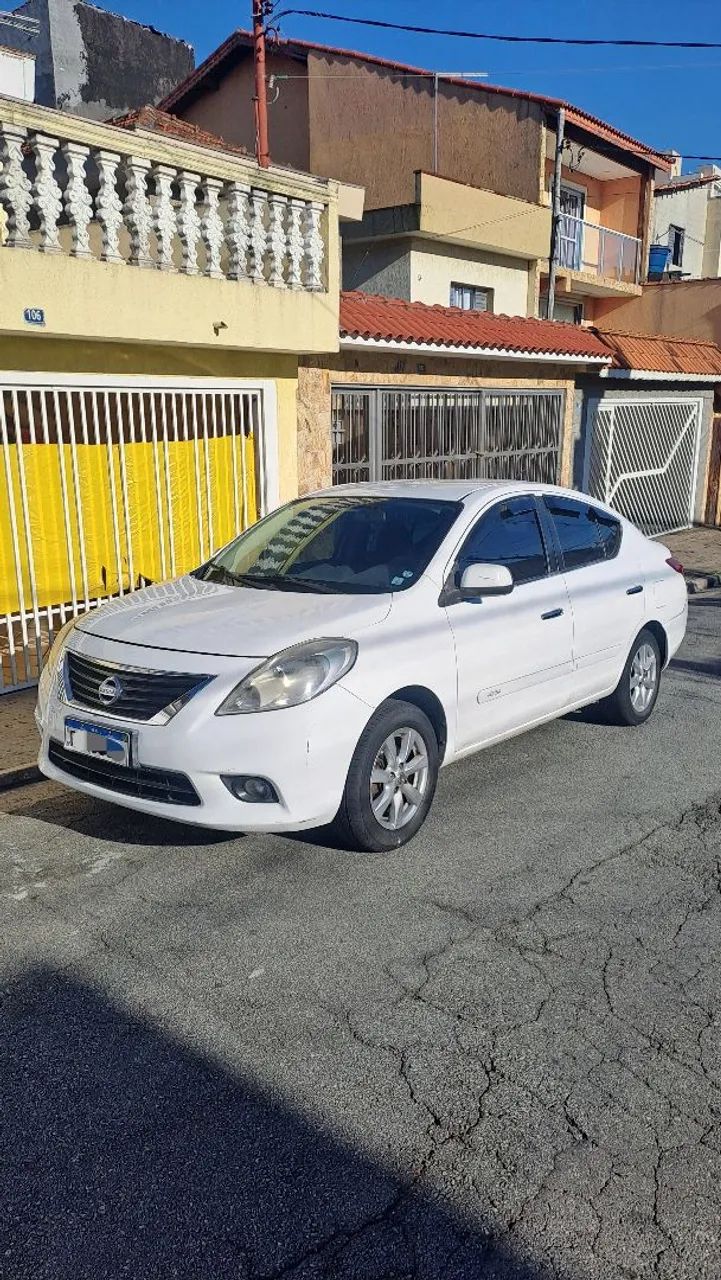 Nissan Versa VERSA SL 1.6 16V Flex Fuel 4p Mec. 2013