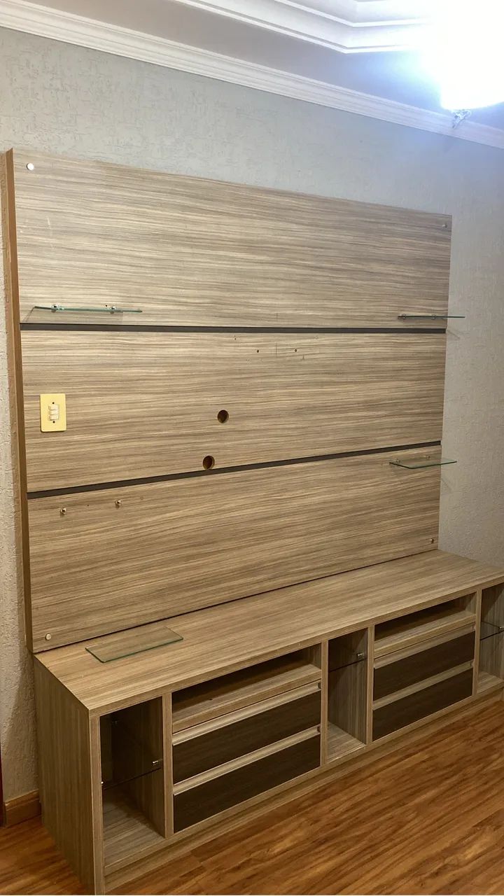 Painel com Rack MDF usado