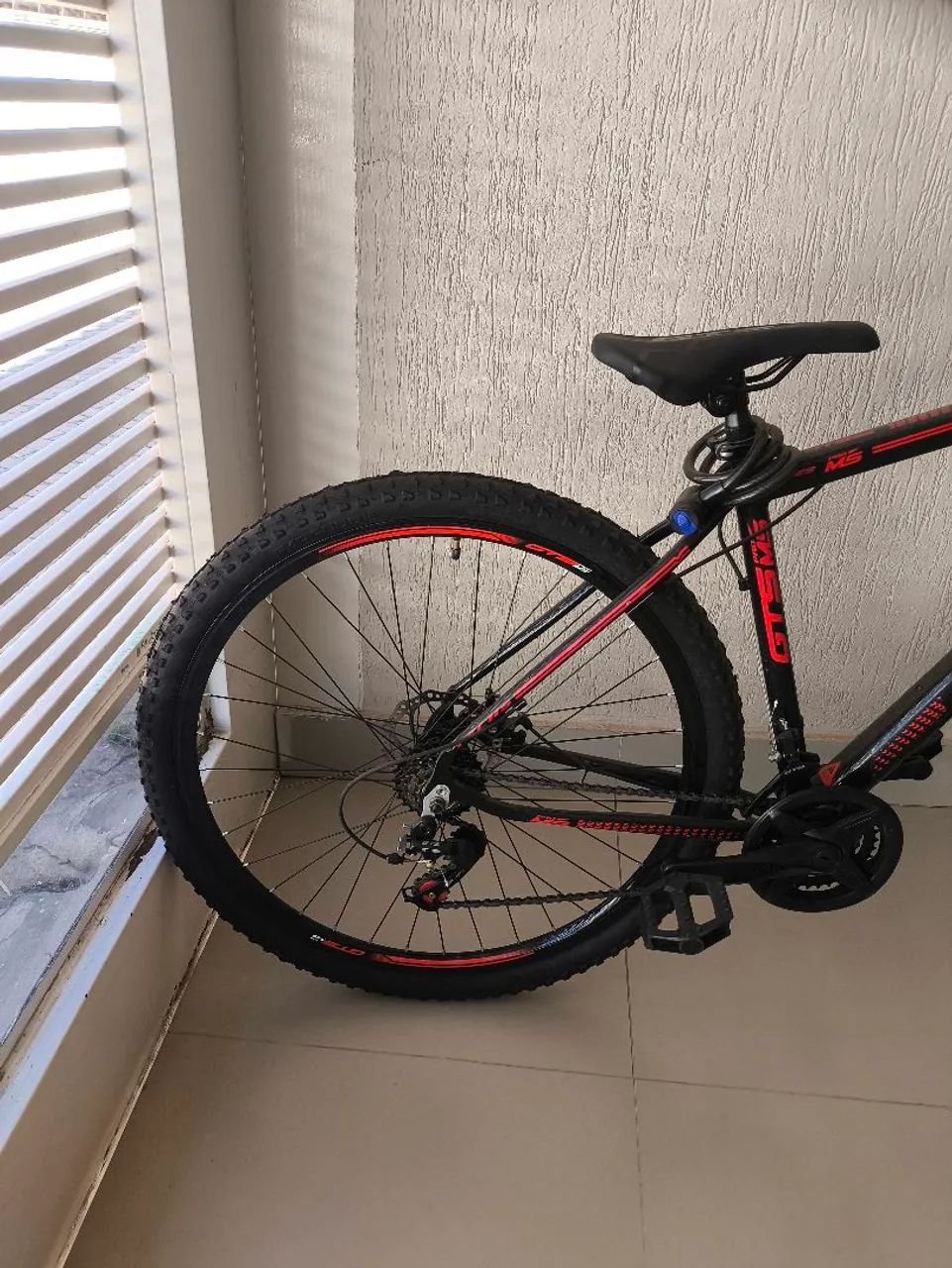 Bicicleta Aro 29 Excelente estado com NF-e  - Foto 5