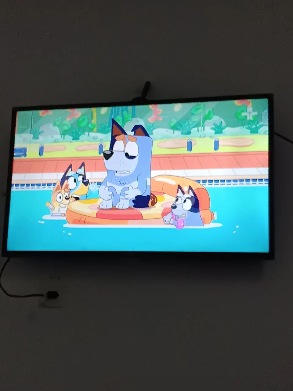 Smart tv AOC 32 POLEGADAS. - Foto 2