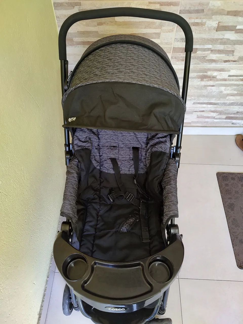 Carrinho de bebê Cosco Travel System preto Reverse  - Foto 2
