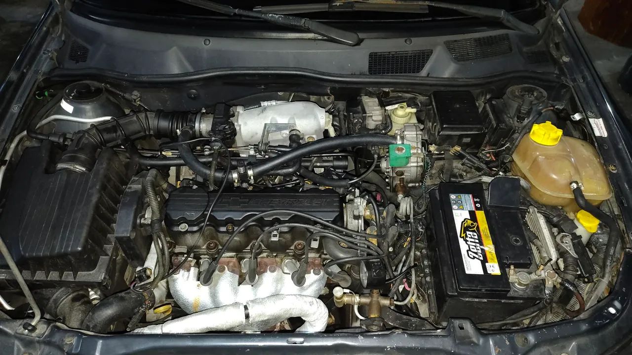 Chevrolet Astra Sedan 2.0/ CD 2.0 MPFI 8V 4P Aut. 2002