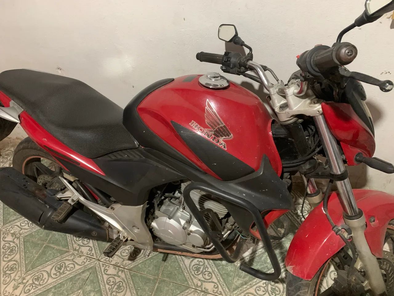 Cb 300