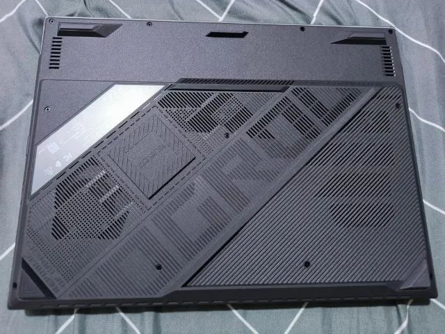 Notebook Rog Strix G16 - RTX 5070  - Foto 3