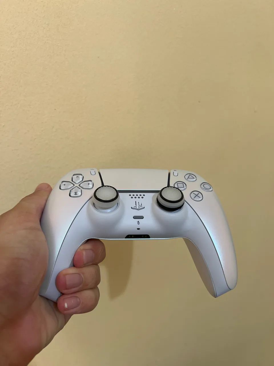 Controle PS5 DualSense Chroma Pearl - Original Sony - Foto 2