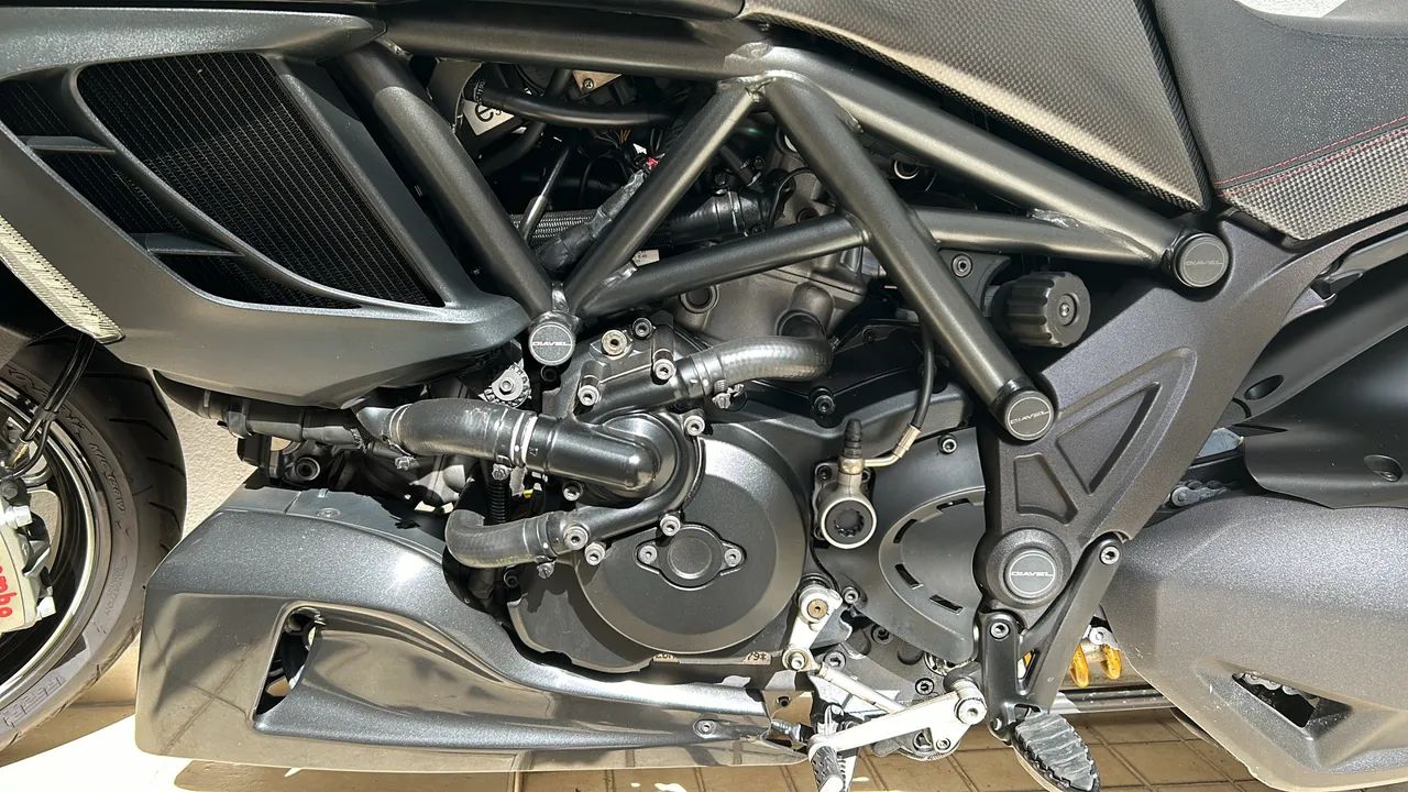Ducati Diavel  - Foto 4