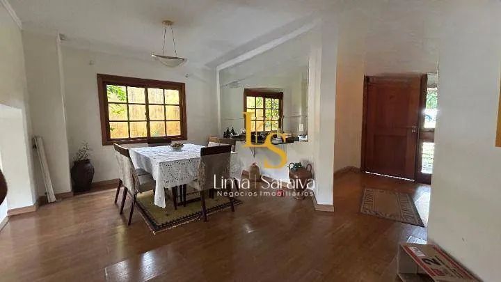 Casa com 2 suítes e 4 vagas à venda, 300 m² - Alphaville - Foto 2