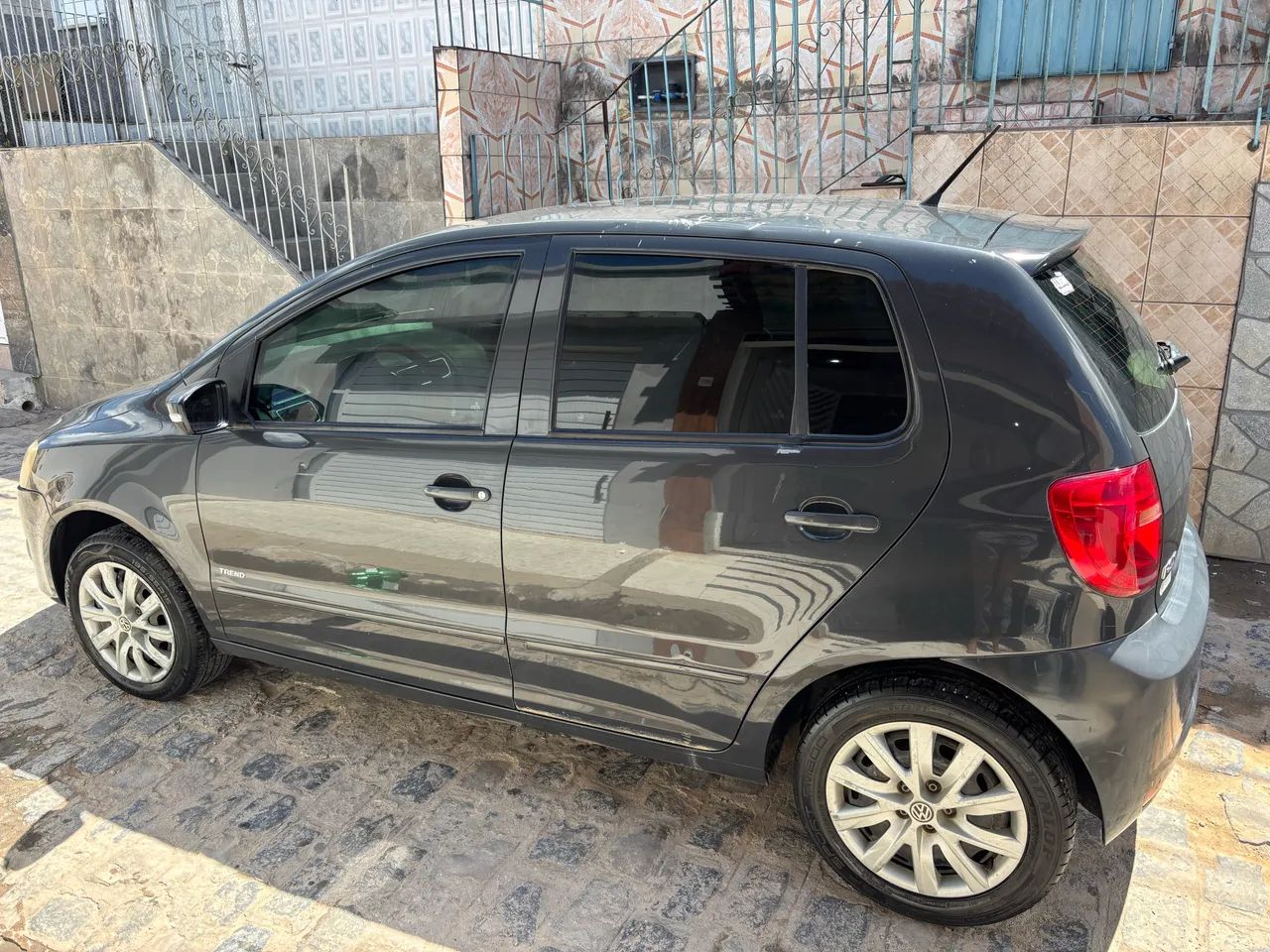 Volkswagen Fox 1.0 MI Total Flex 8V 3P 2012